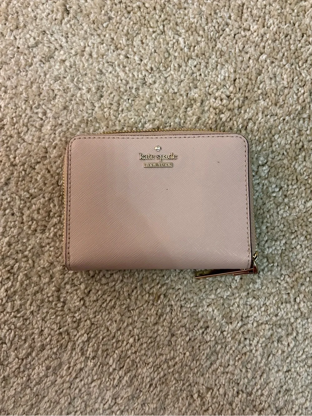 kate spade Cameron Zip Wallet with Gold Logo